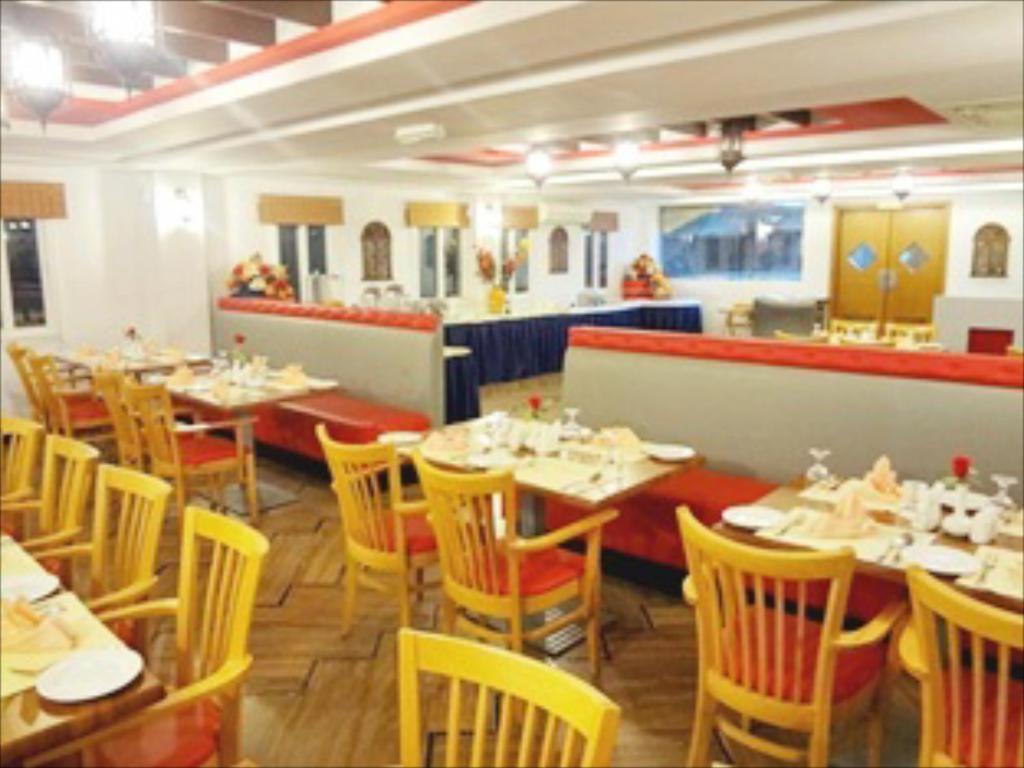 Johny International Hotel Muscat Exterior foto