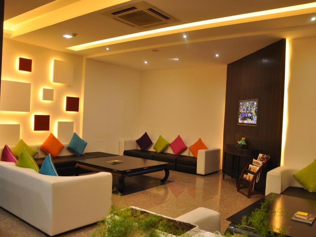 Johny International Hotel Muscat Exterior foto